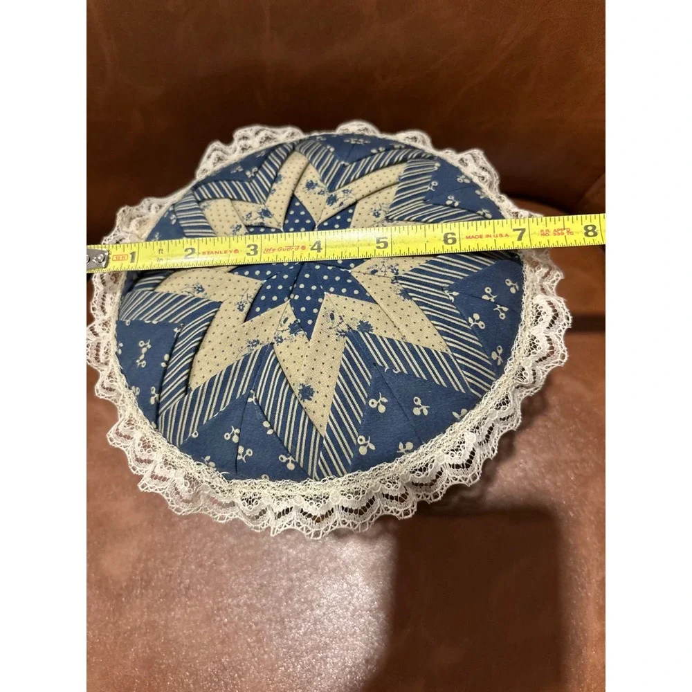 Vintage Wicker Sewing Basket Pincushion Lid Blue Star Fabric Lace Trim 7.5in